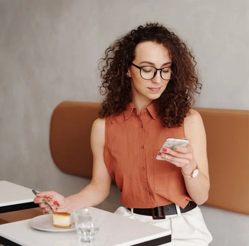 10 PLUS 充電寶相機